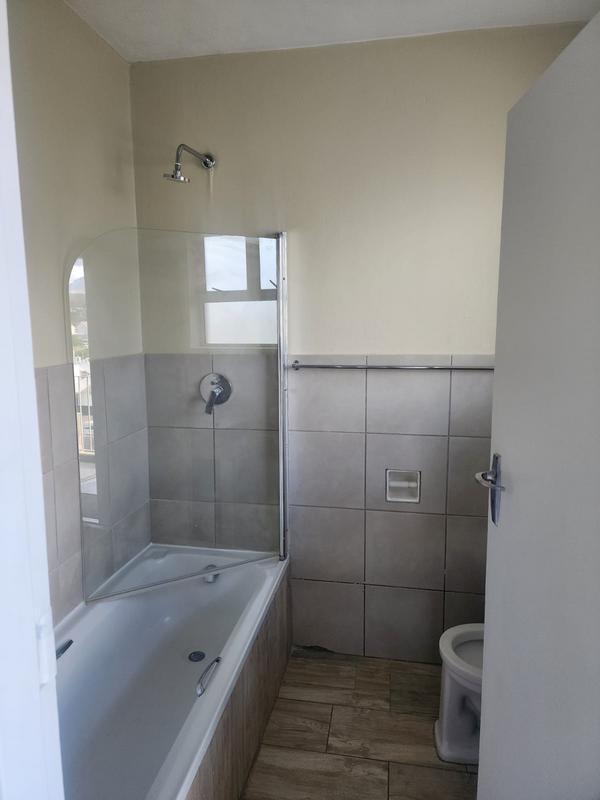 1 Bedroom Property for Sale in Somerset West Western Cape